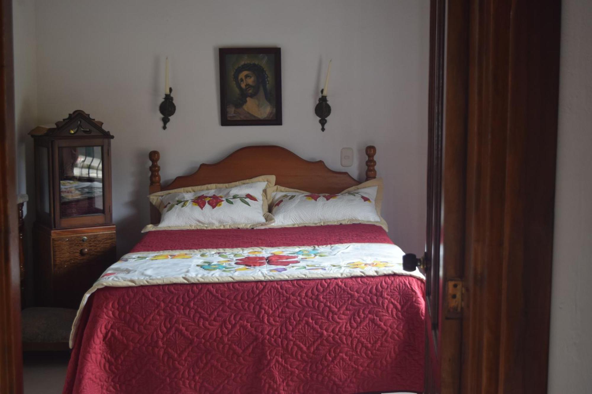Hostal Famihotel Fundadores خاردين المظهر الخارجي الصورة